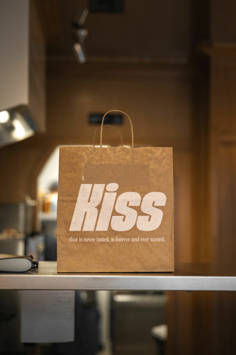 Kiss Restaurant Paris