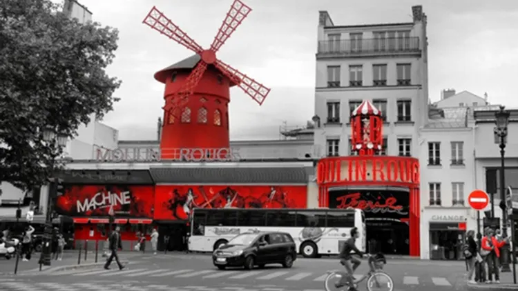LA P’TITE BRADERIE DE LA MACHINE DU MOULIN ROUGE