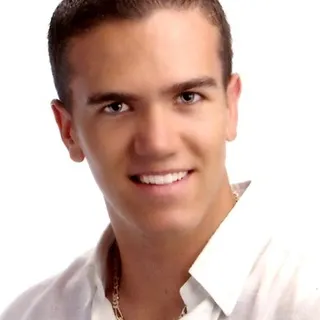 Robin D