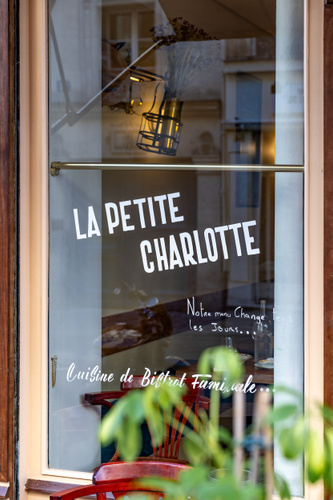 La Petite Charlotte Restaurant Paris