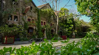 Cet été, visitez les Pavillons de Bercy, seul musée-spectacle de Paris