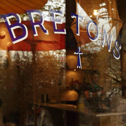 BRETONS Restaurant Paris