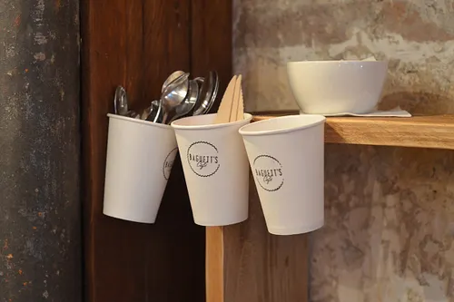 Baguett's Café Restaurant Paris
