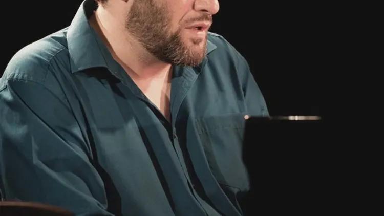 DENIS CHOUILLET SOLO « CHANTS ET DANSES DE MOI-MEME »