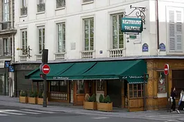 Le Voltaire