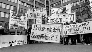 Emergence et dynamique du « scandale des fiches » en Suisse (1989-1990)