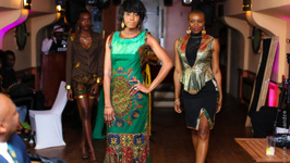 Défilé de tenues traditionnelles haïtiennes