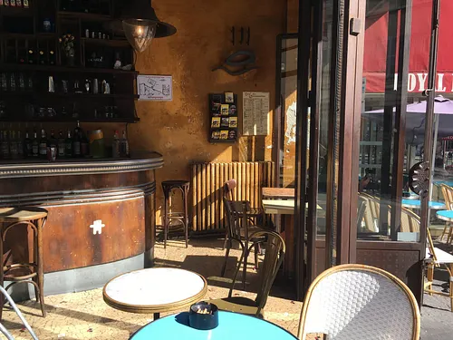 La Fourmi Restaurant Bar Paris