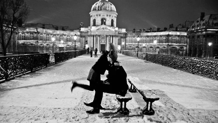 Paris sous la neige - Exposition by Paps Touré