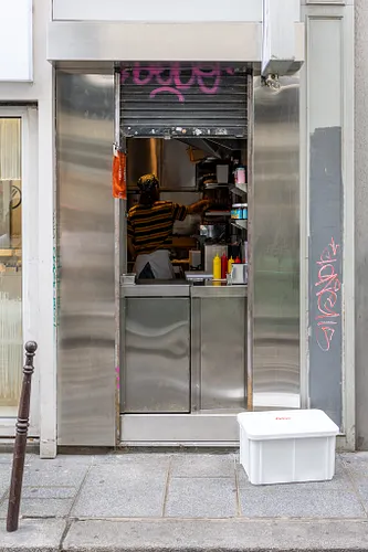Poly Hot-dog Restaurant Paris