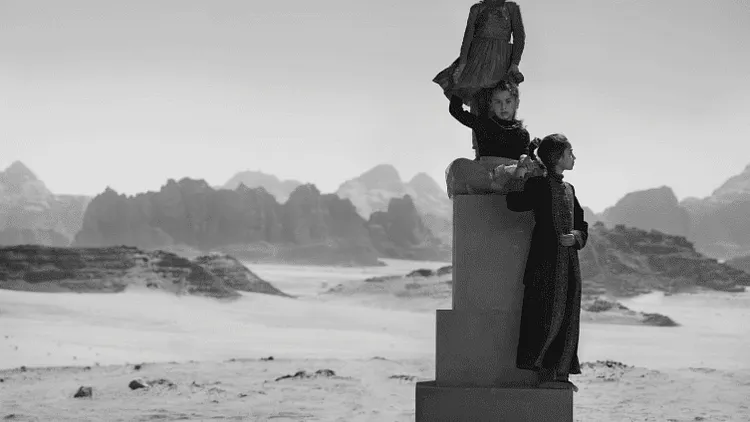 Exposition "The Day May Break — Chapters One to Four" de Nick Brandt
