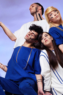 Hyphen Hyphen en concert