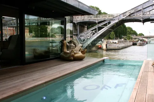 OFF Paris Seine Bar Paris