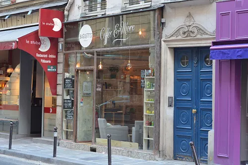 Baguett's Café Restaurant Paris
