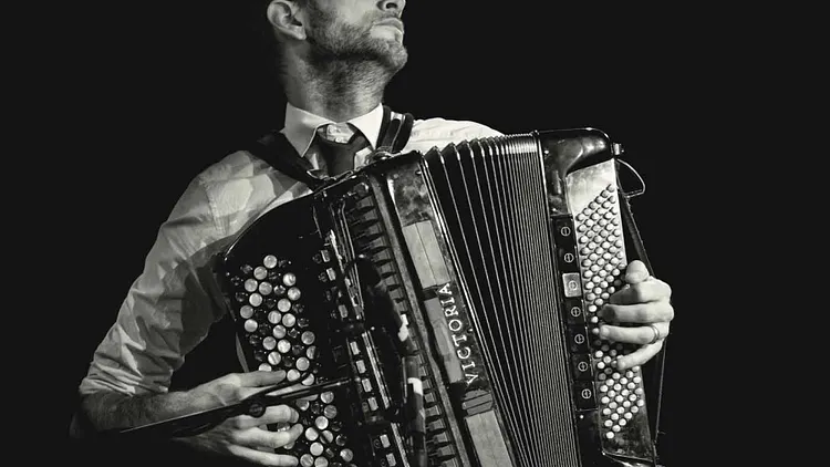 BENJAMIN MOUSSAY & VINCENT PEIRANI