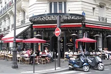 Le Café Charlot