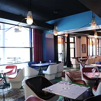 Café Etienne Marcel
