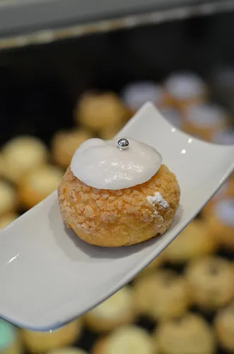 Odette Restaurant Shop Paris