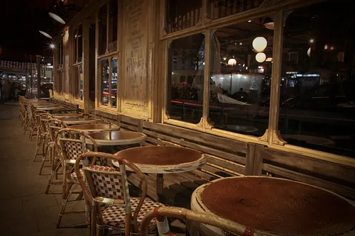 Le Petit Poucet Restaurant Bar Paris