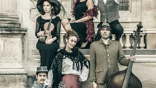 "Le Cabaret du Poilu"