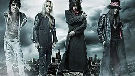 Mötley Crüe + guest