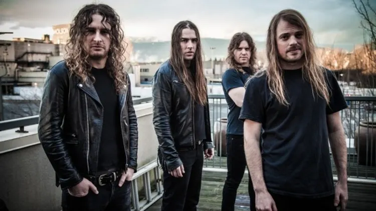 Airbourne + guest