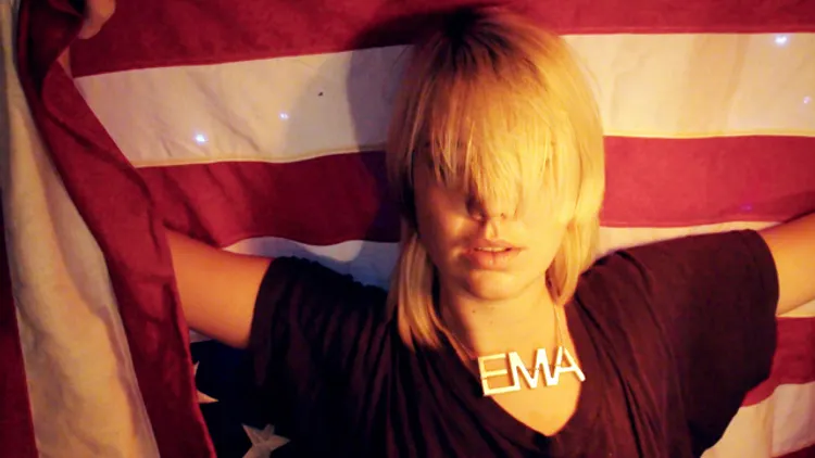 Ema en concert