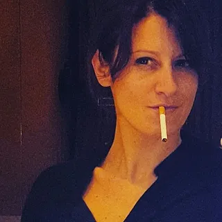 Coralie V