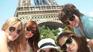 Expatriate Boat Party Paris