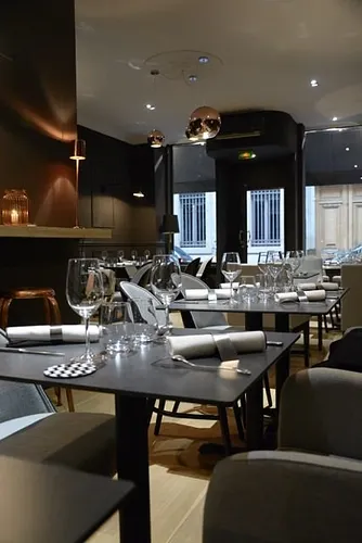 24 Le Restaurant, Paris