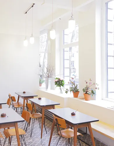 The Broken Arm Restaurant Shop Paris