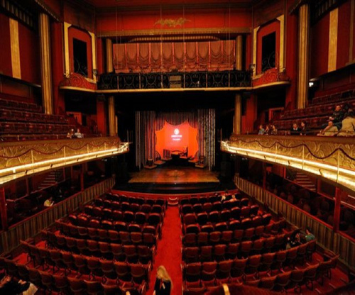 Les Folies Bergère Salle Théâtre Salle de concert Paris