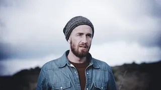 Tom Poisson "heureux comme les cerfs-volants"