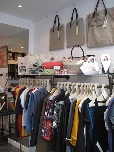 Les Vignoles Shop Paris