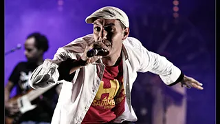 HK & Les Saltimbanks en concert