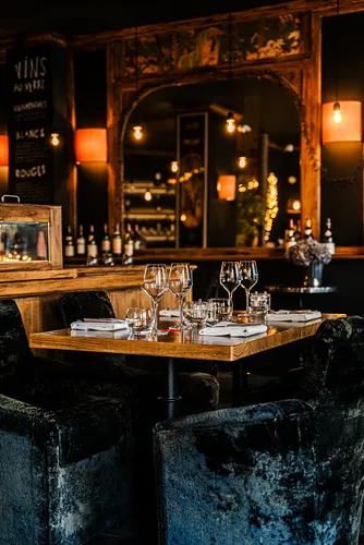 Le Louis Vins Restaurant Paris