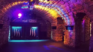 Happy Hours 23H /  Bar & Club until 7.00 AM