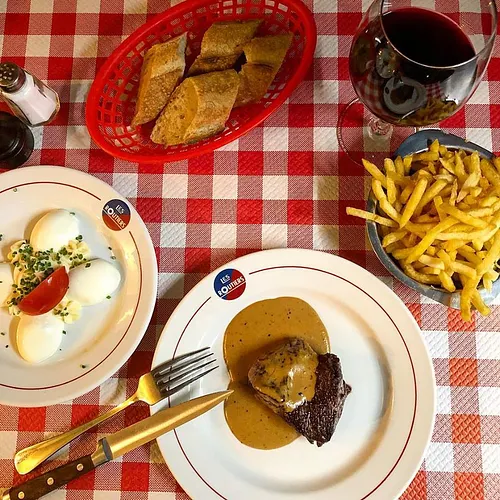 Aux Bons Crus Restaurant Paris