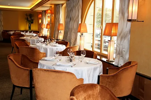 Les Grandes Marches Restaurant Paris