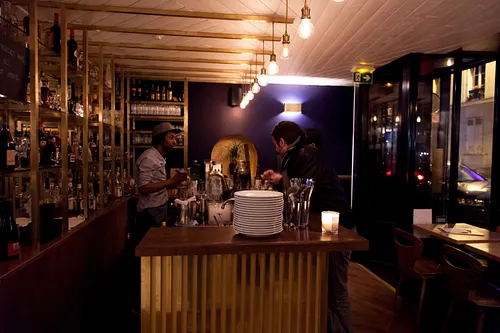 Les Justes - Pigalle Bar Paris