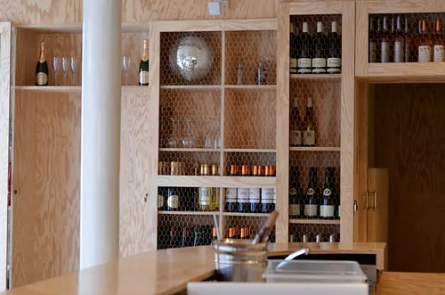 Le Wood Bar Restaurant Paris