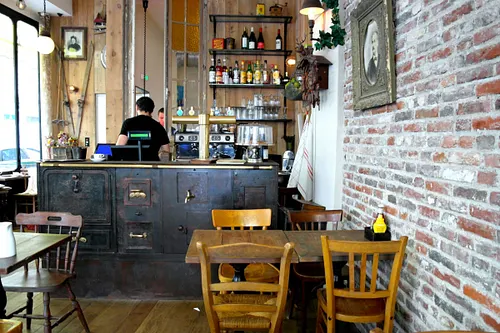 Mamie Faubourg Montmartre Restaurant Paris