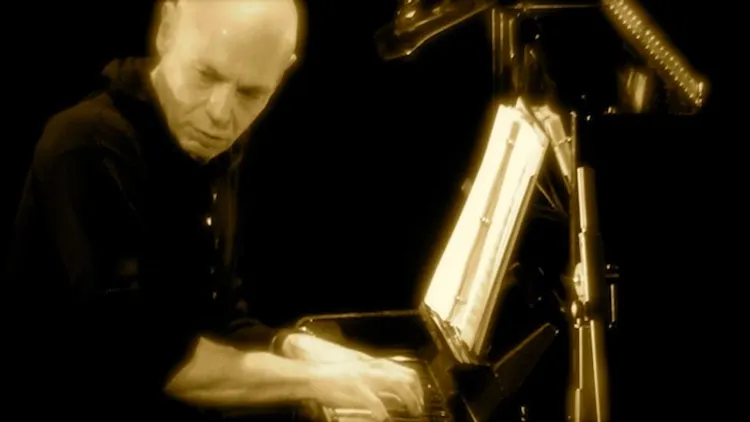 Lewis Furey