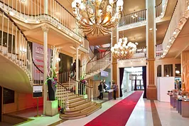 Tapis Rouge