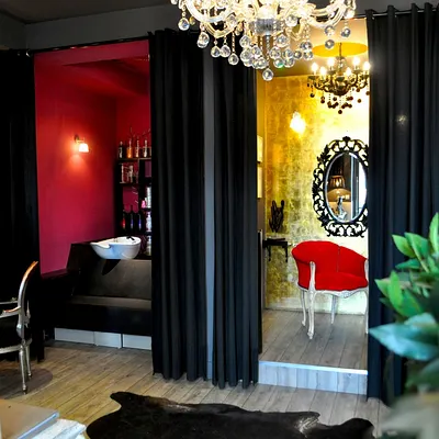Maison de coiffure inédite