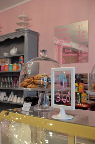 Sandy’s Cupcakes Restaurant Shop Paris
