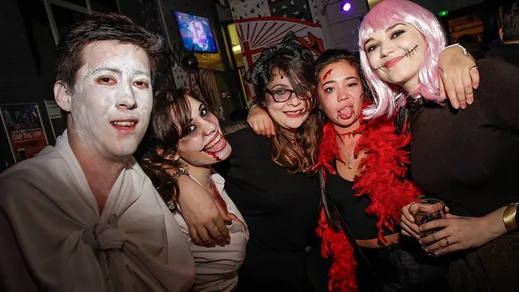 Halloween at Belushi's Gare du Nord