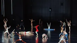 "10000 gestes" de Boris Charmatz
