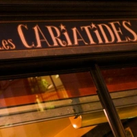 Les Cariatides