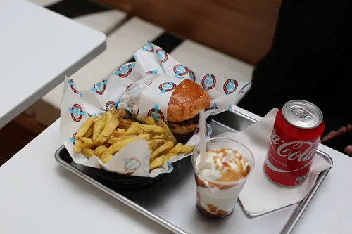Le Camion qui fume Restaurant Paris